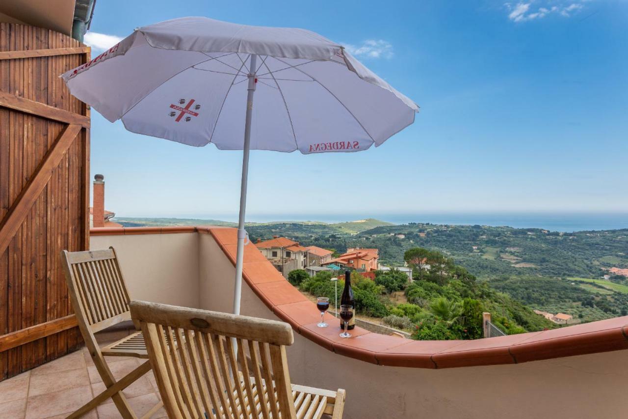 Casa Vista Mare Bosa/Magomadas Buitenkant foto